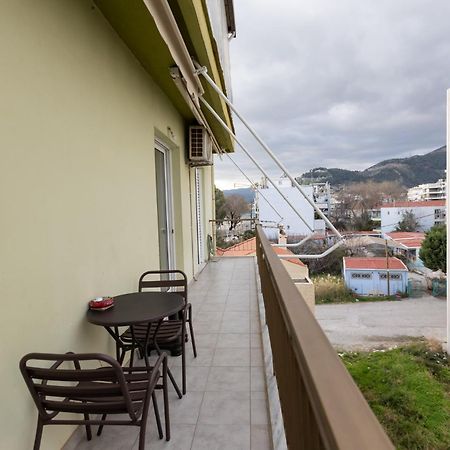 Τριάρι Διαμέρισμα 2Ο Ορόφου Nafpaktos エクステリア 写真