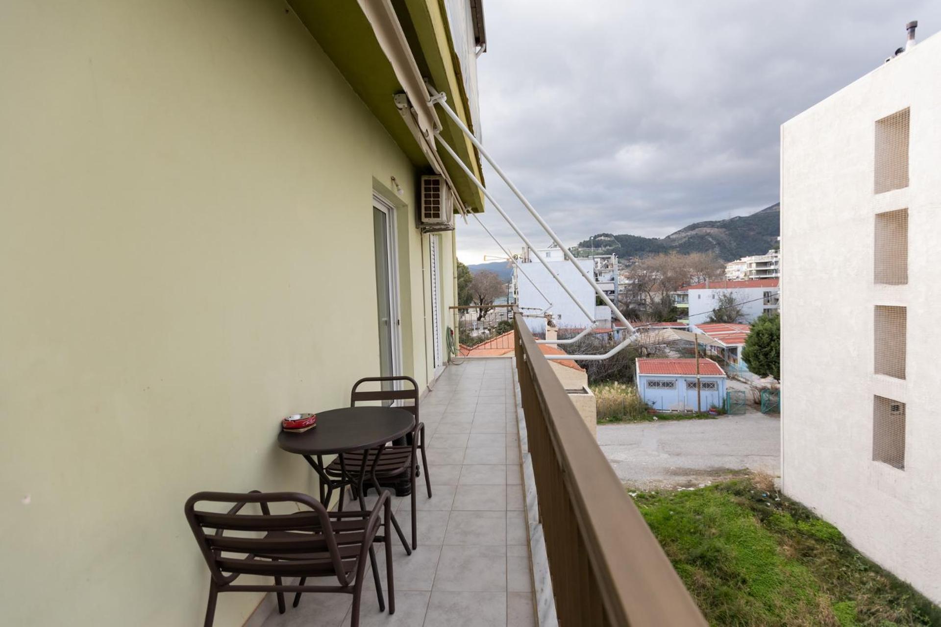 Τριάρι Διαμέρισμα 2Ο Ορόφου Nafpaktos エクステリア 写真