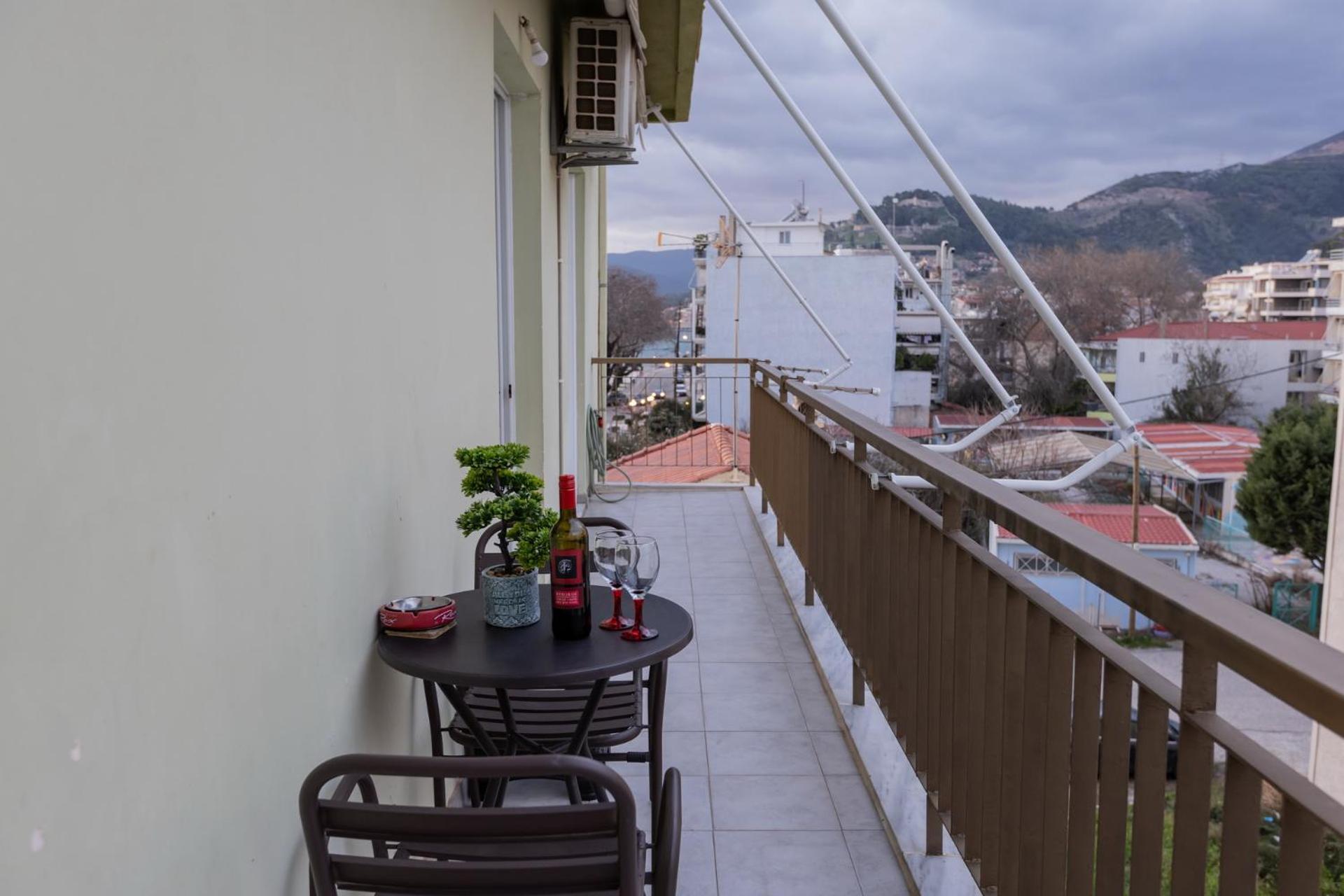 Τριάρι Διαμέρισμα 2Ο Ορόφου Nafpaktos エクステリア 写真
